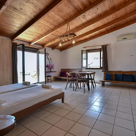 Apartment Iraklis *
