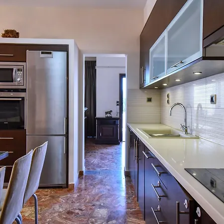 Apartment Iraklis *